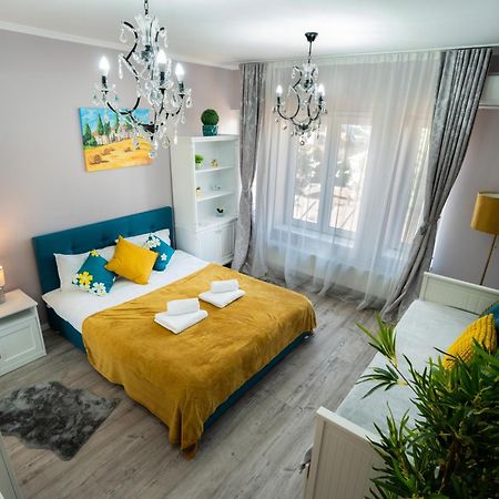 Chic Studio Old City Center - Ivo19 Bucharest Luaran gambar