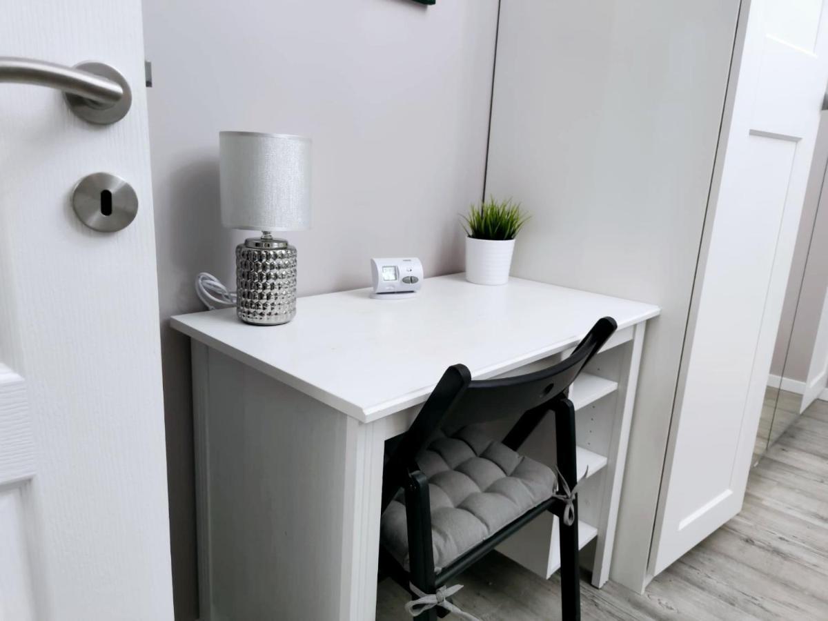 Chic Studio Old City Center - Ivo19 Bucharest Luaran gambar