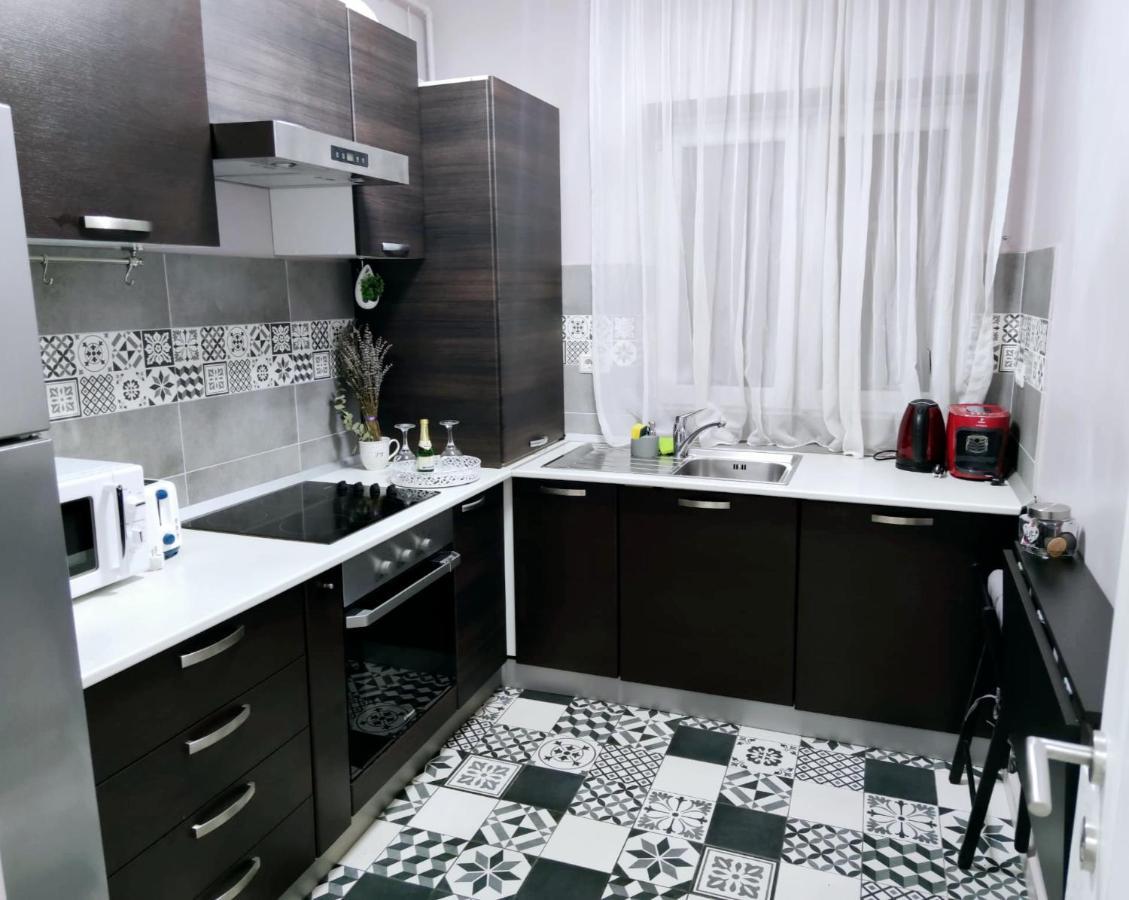 Chic Studio Old City Center - Ivo19 Bucharest Luaran gambar