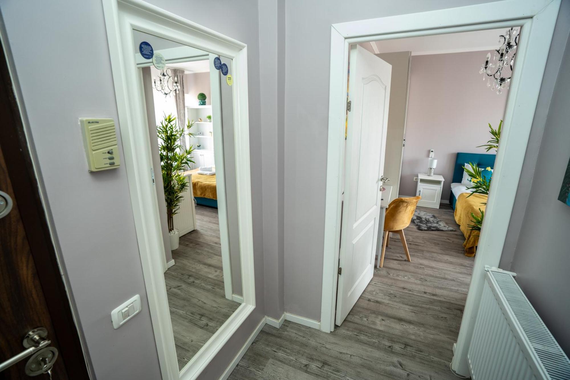 Chic Studio Old City Center - Ivo19 Bucharest Luaran gambar