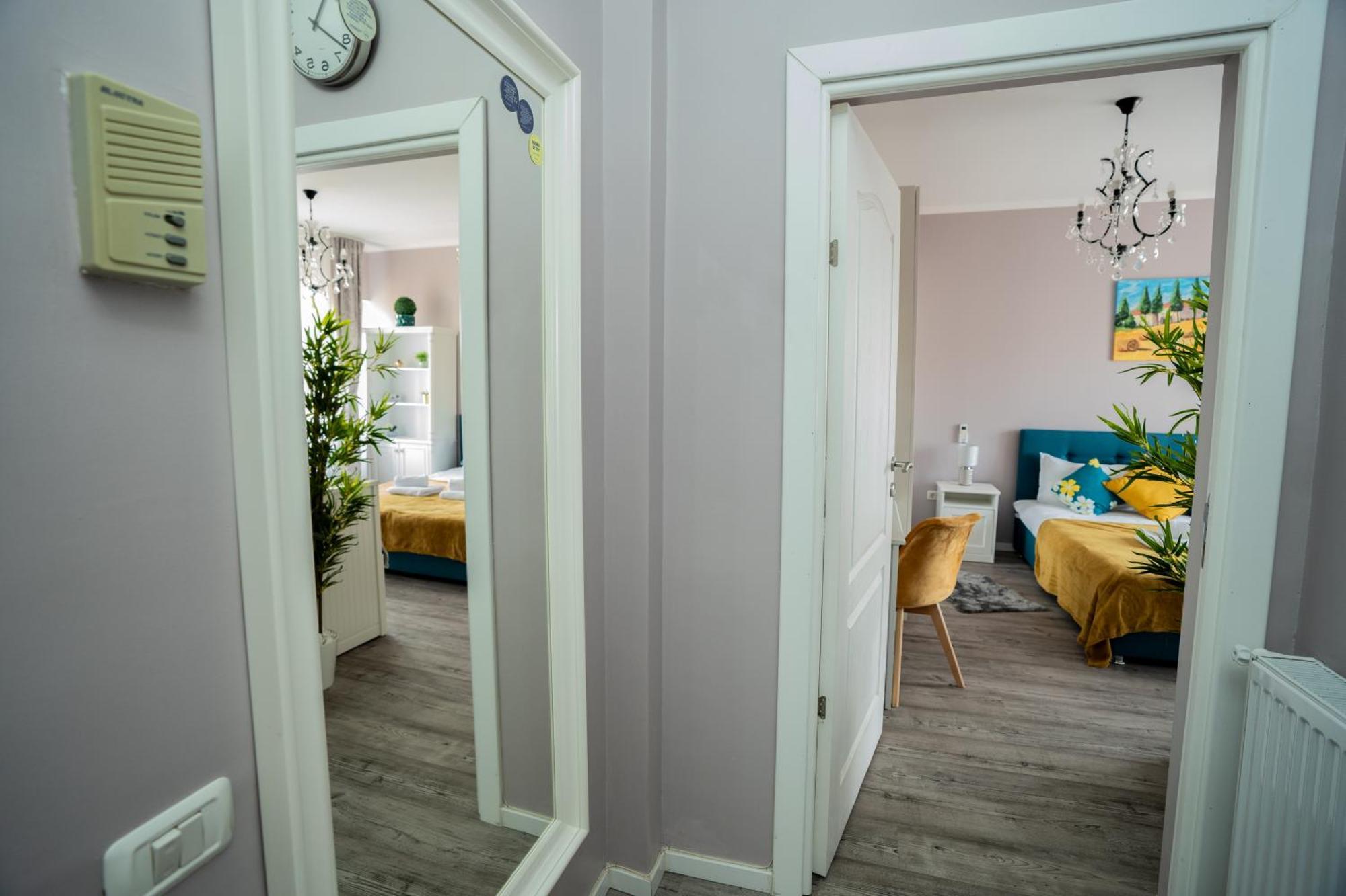 Chic Studio Old City Center - Ivo19 Bucharest Luaran gambar